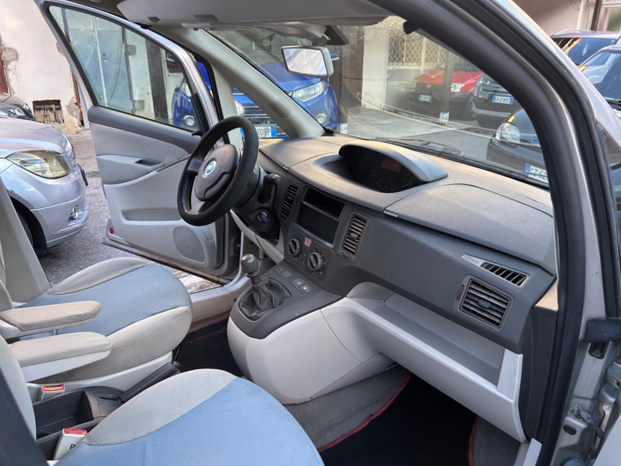 Fiat Idea 1.4 16V Emotion