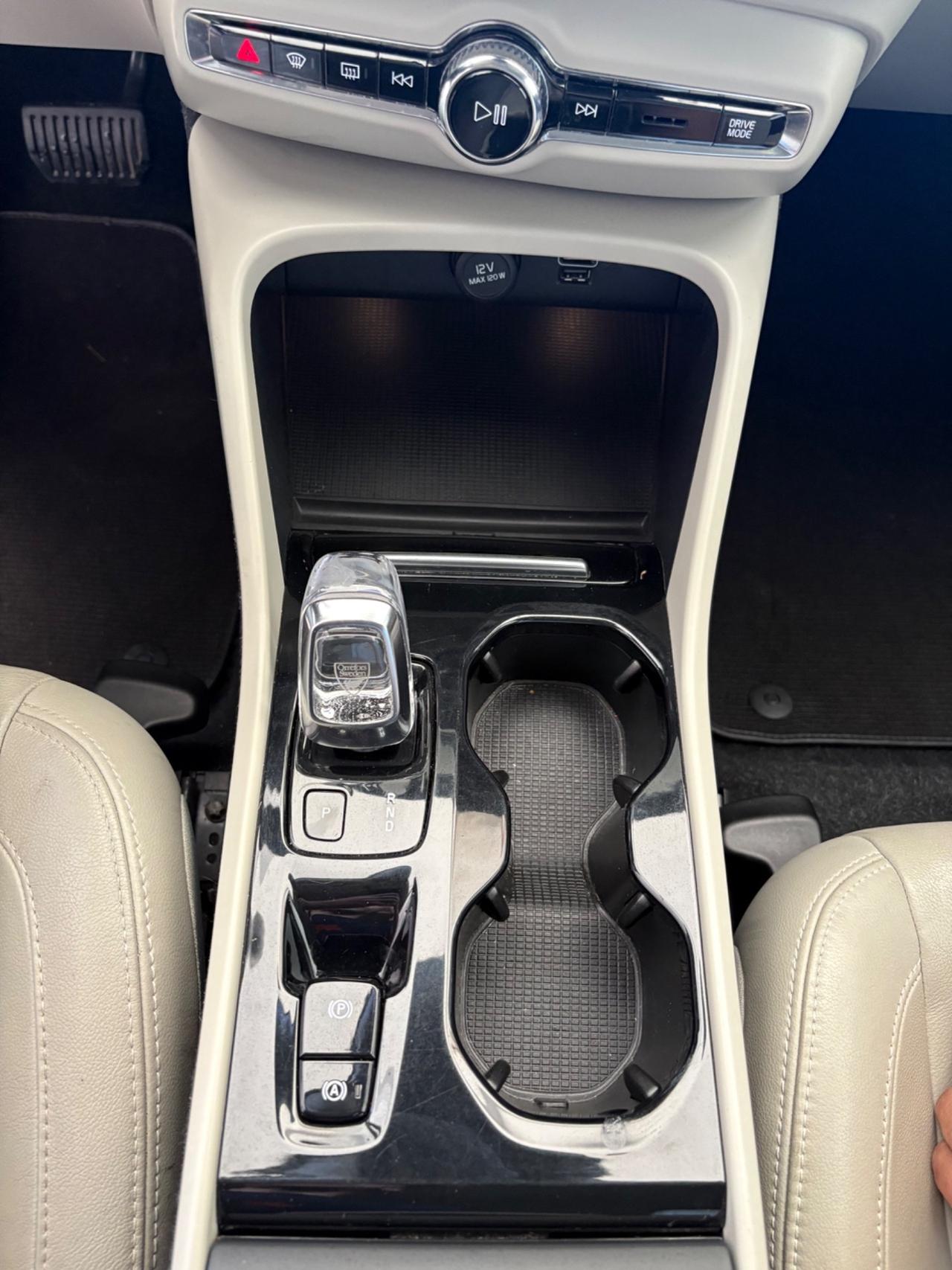 Volvo XC40 D3 AWD Inscription