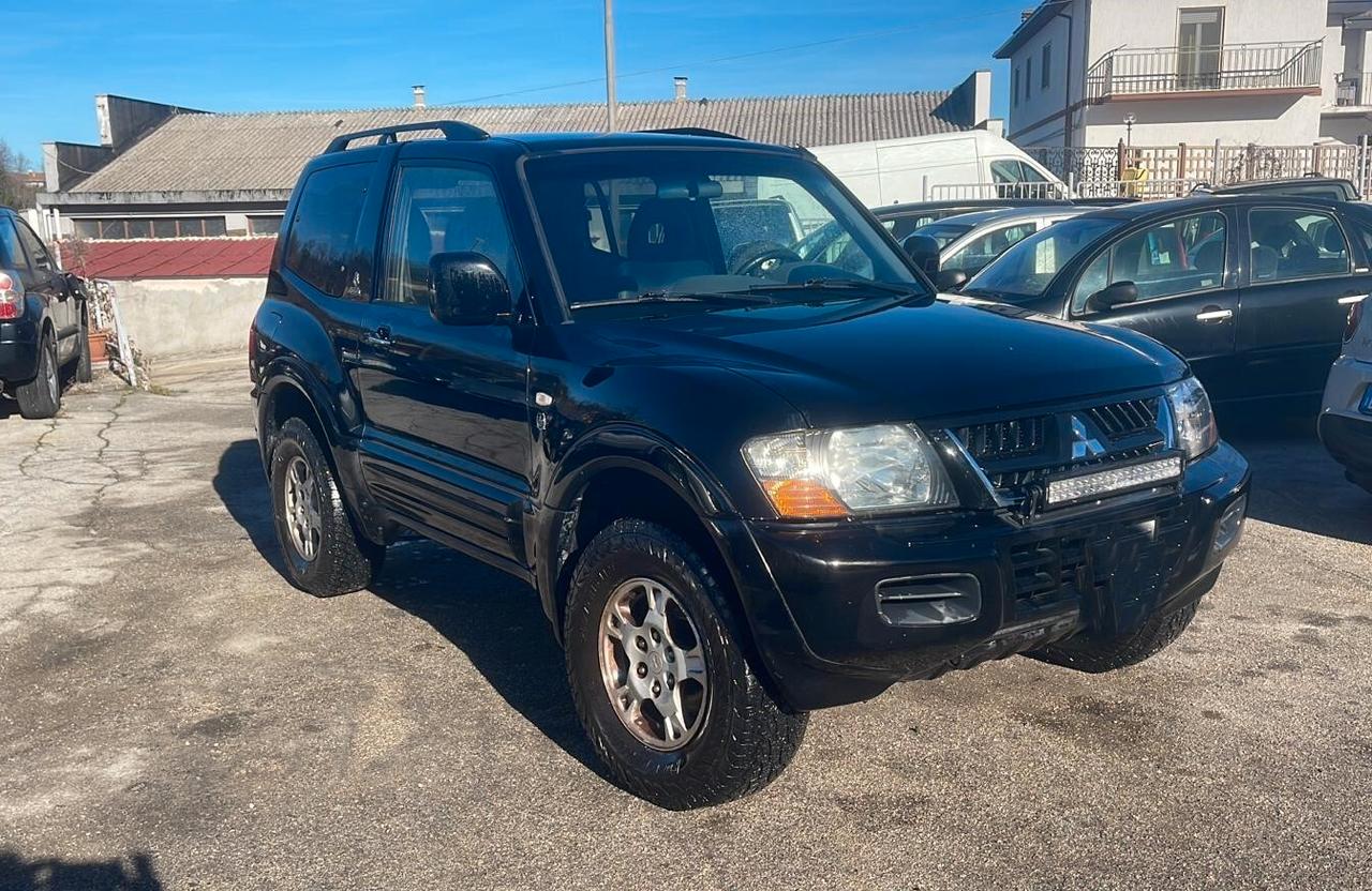 Mitsubishi Pajero 3.2 16V DI-D 3p. GLS