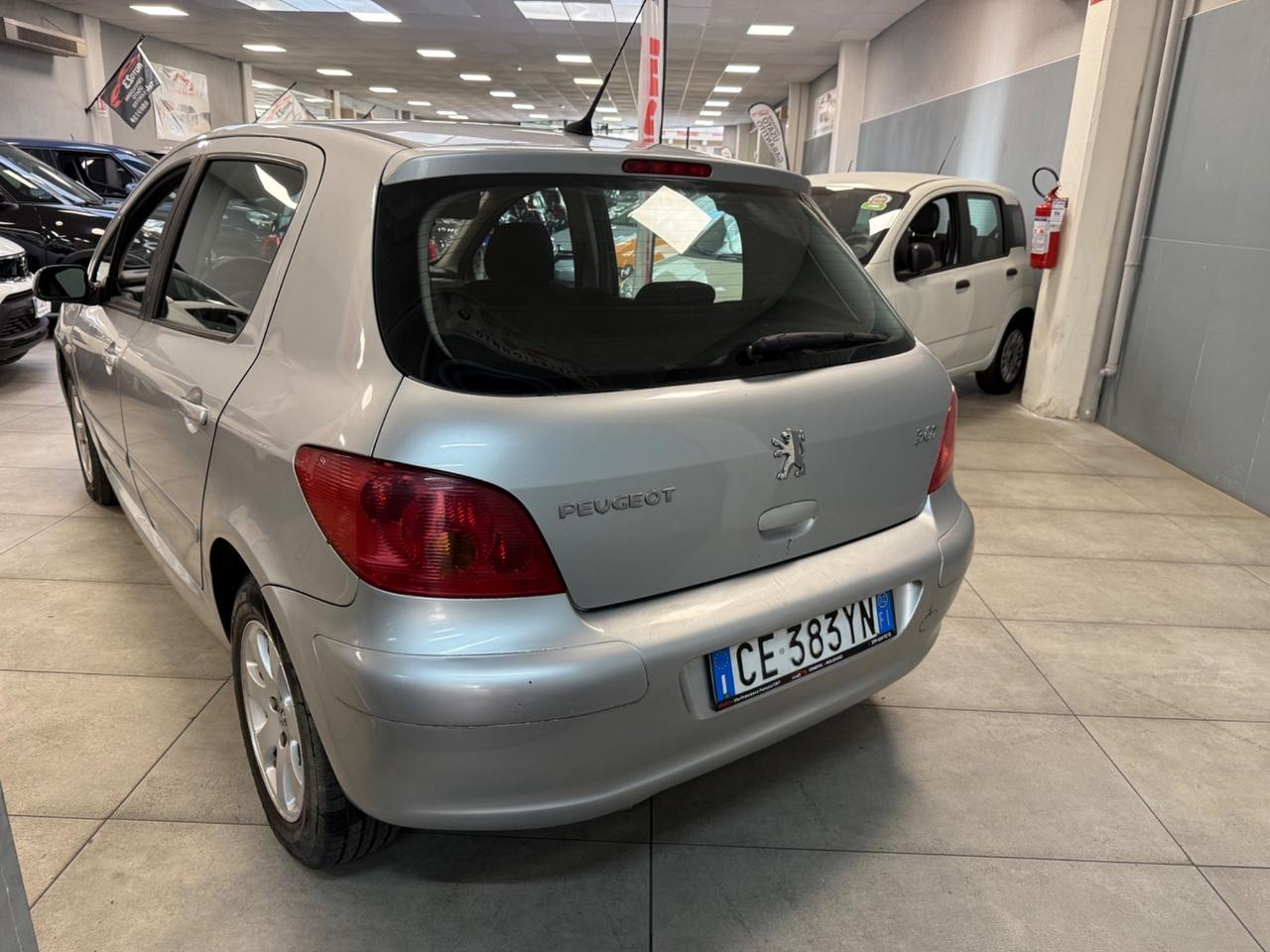 Peugeot 307 1.6 16V 5p. XR 109CV