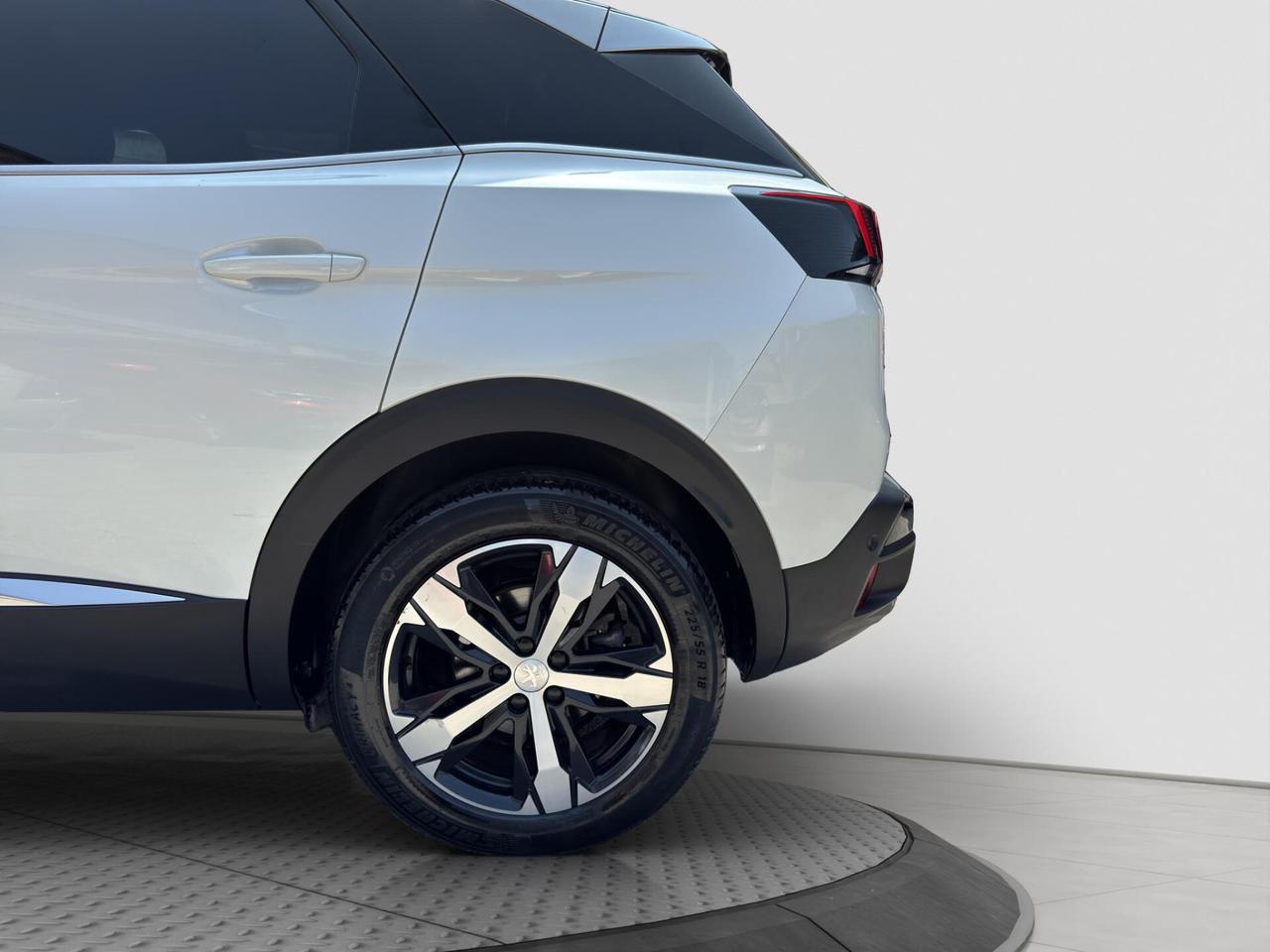 Peugeot 3008 1.5 130cv bluehdi GT Line 2020
