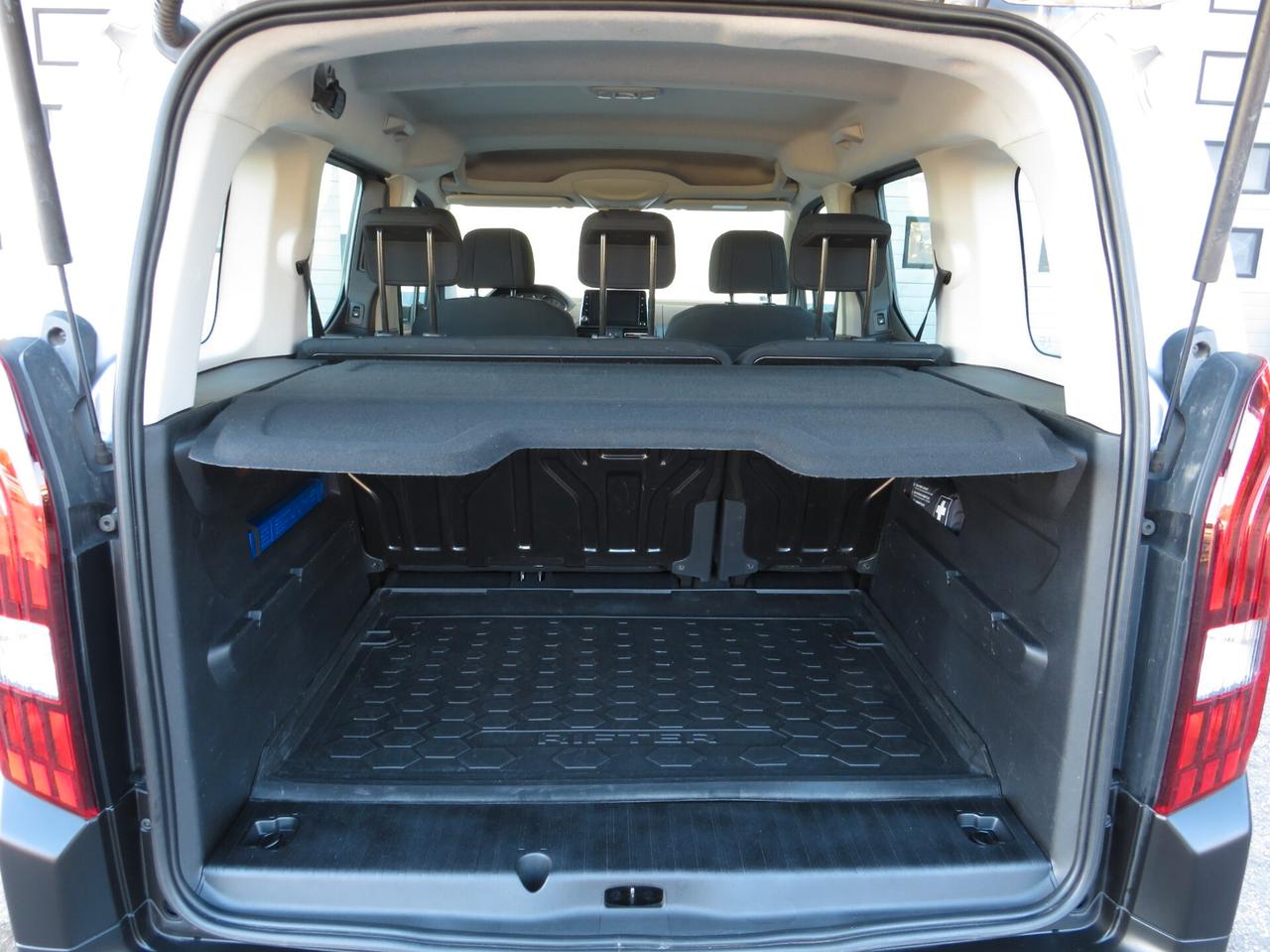 Peugeot Rifter 1.5bluehdi Active 100cv. adas/android-applecar