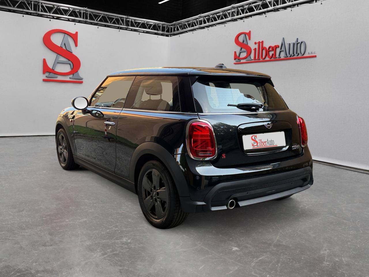 Mini 3 Porte Cooper Essential 1.5 Twin Power Turbo " Cambio Manuale "