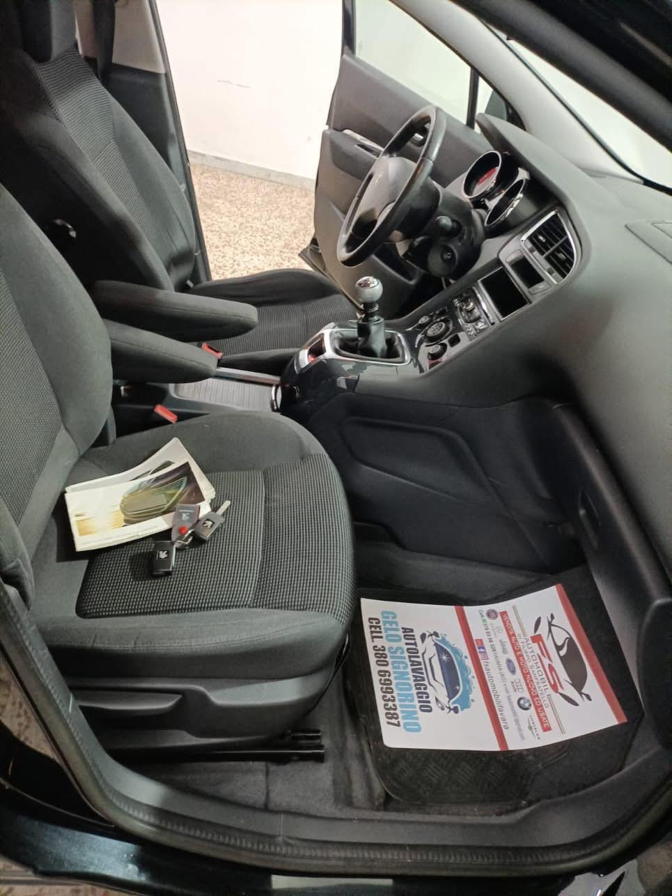 Peugeot 5008 2.0 HDi 150CV Allure