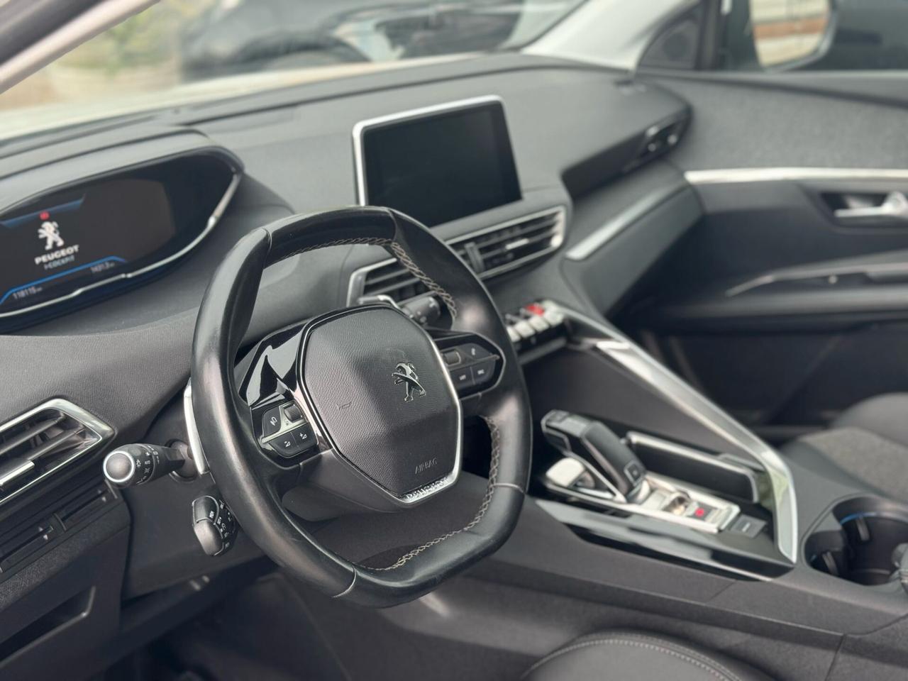 Peugeot 3008 Allure Pack CAMBIO AUTOMATICO