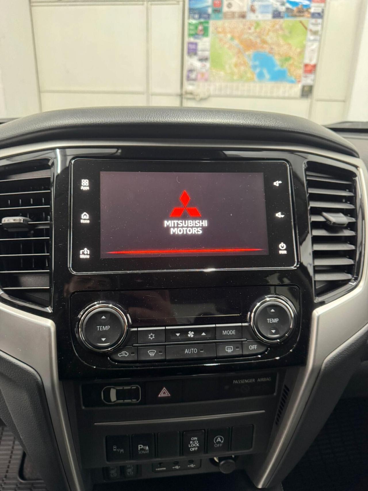 Mitsubishi L200 2.3 D Double Cab 4x4 Super Select Diamond aut.