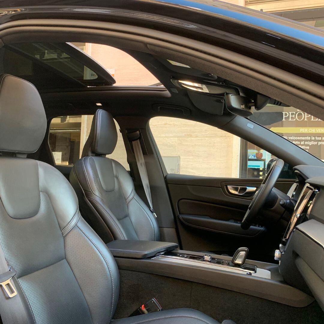 Volvo XC60 2022 **AUTOCARRO**