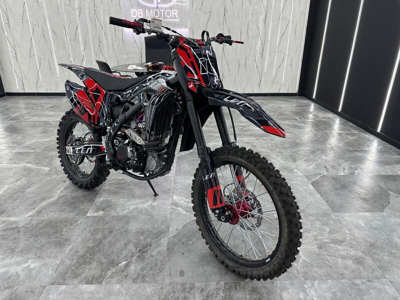 Lem CROSS J300 CC