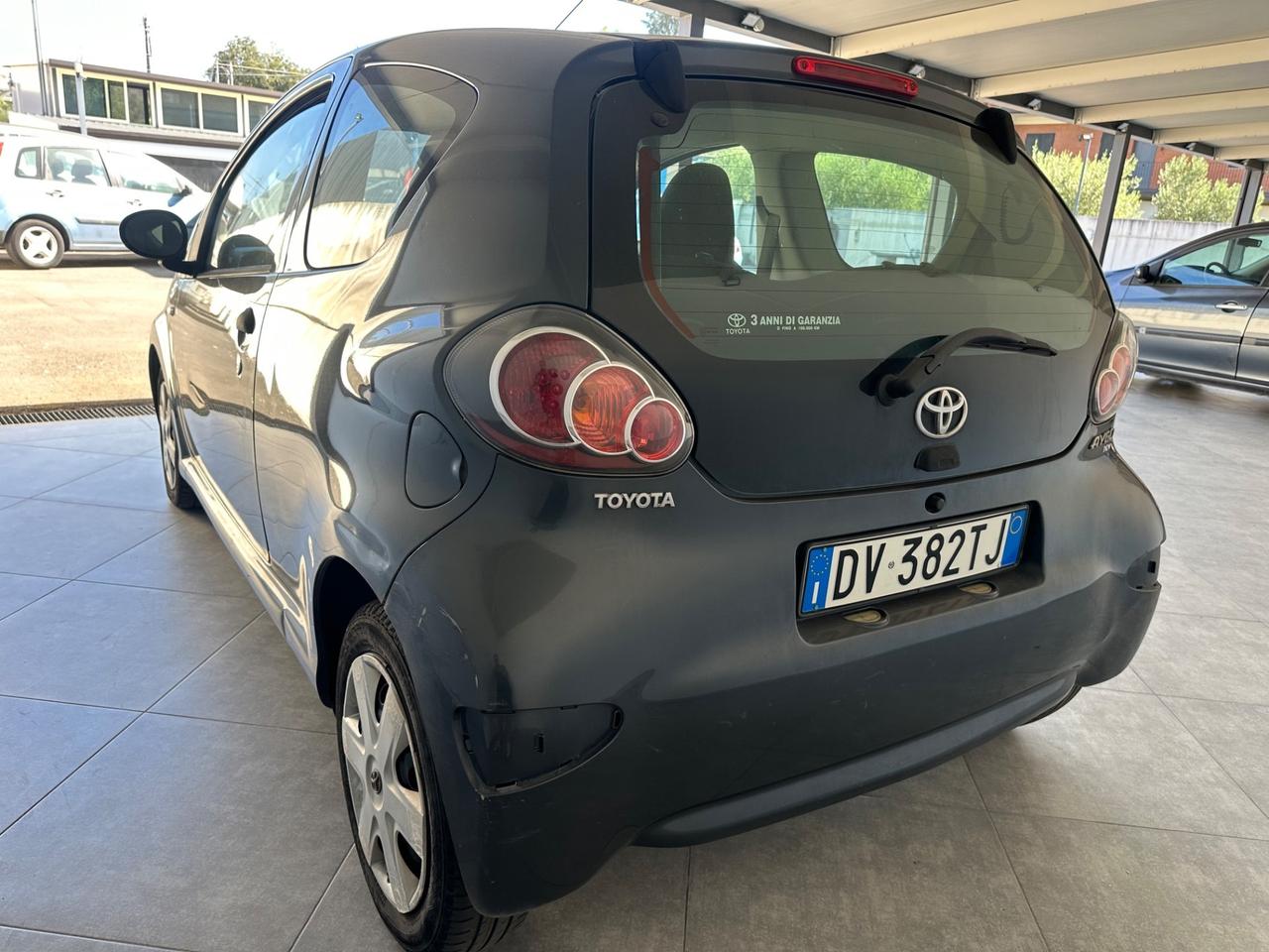 Toyota Aygo 1.0 12V VVT-i 3 porte Sol