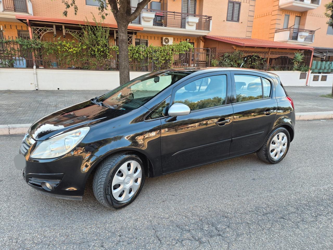 Opel corsa 1.2 gpl anno 08