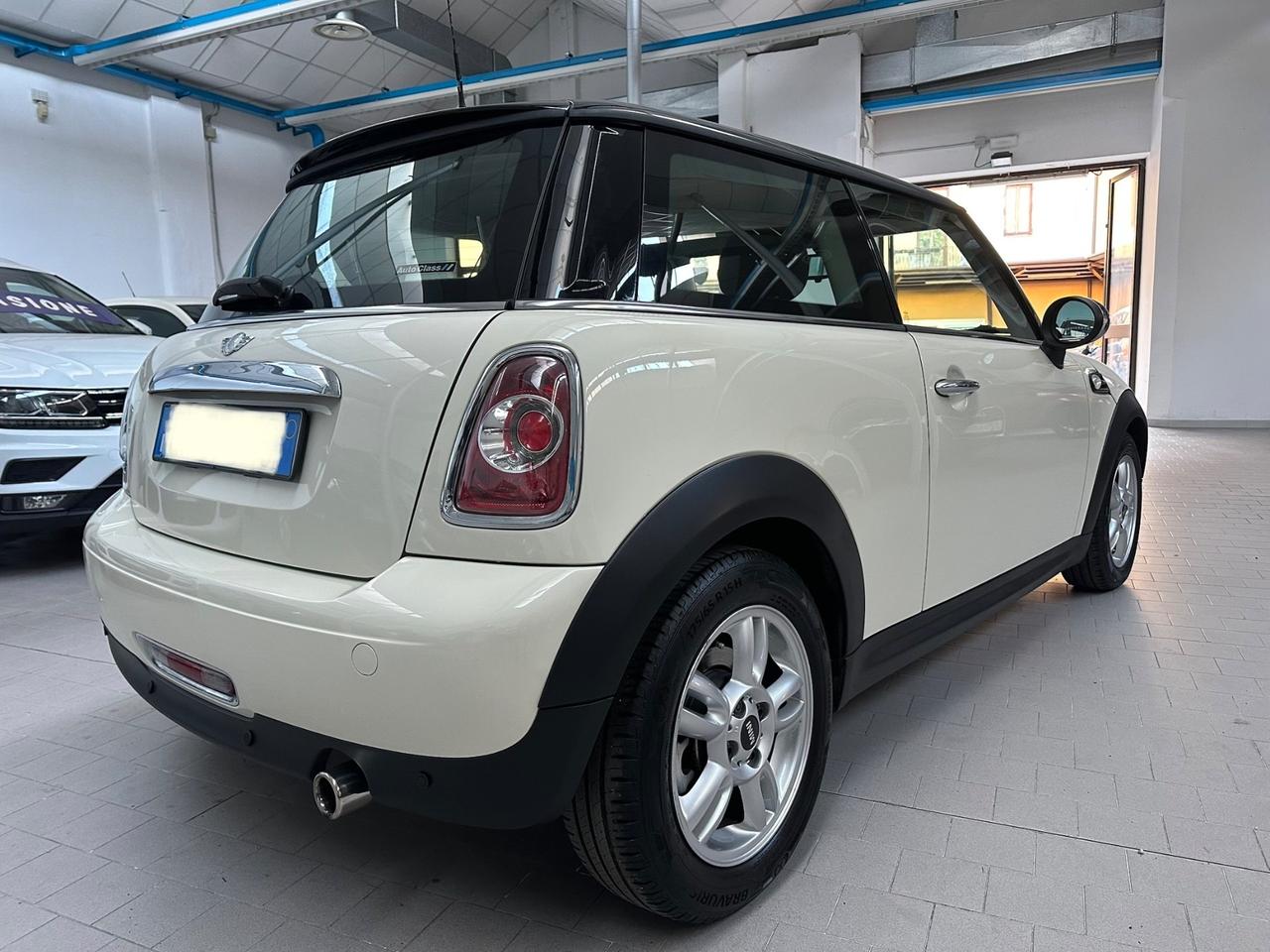 Mini 1.6 16V One (55kW)