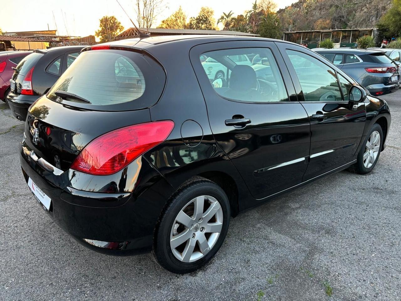 Peugeot 308 1.6 HDi 90CV FAP 5p. Premium