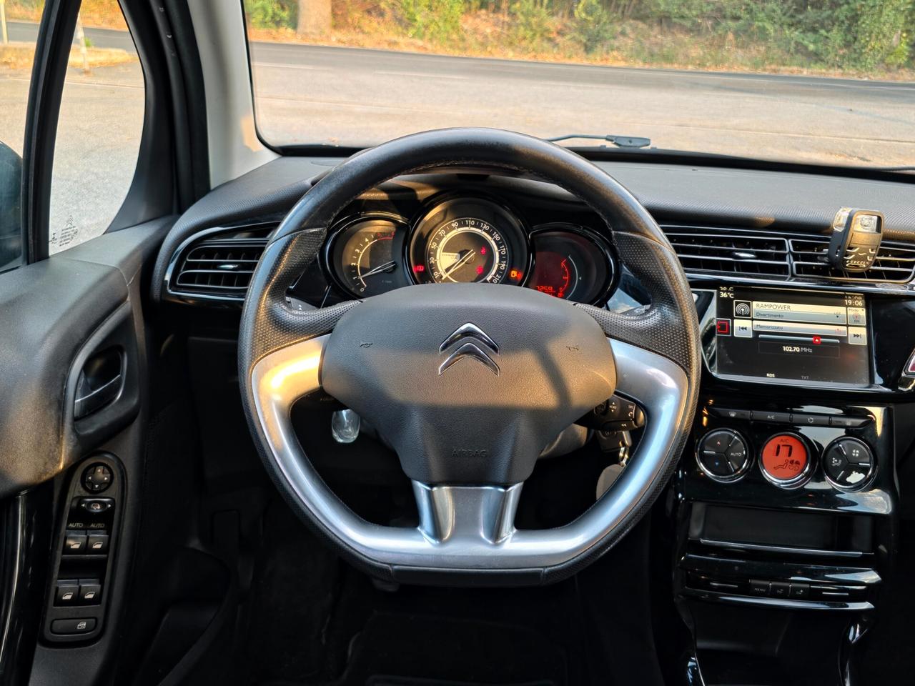 Citroen C3 BlueHDi 75 Exclusive E6 Manuale NEO 2015