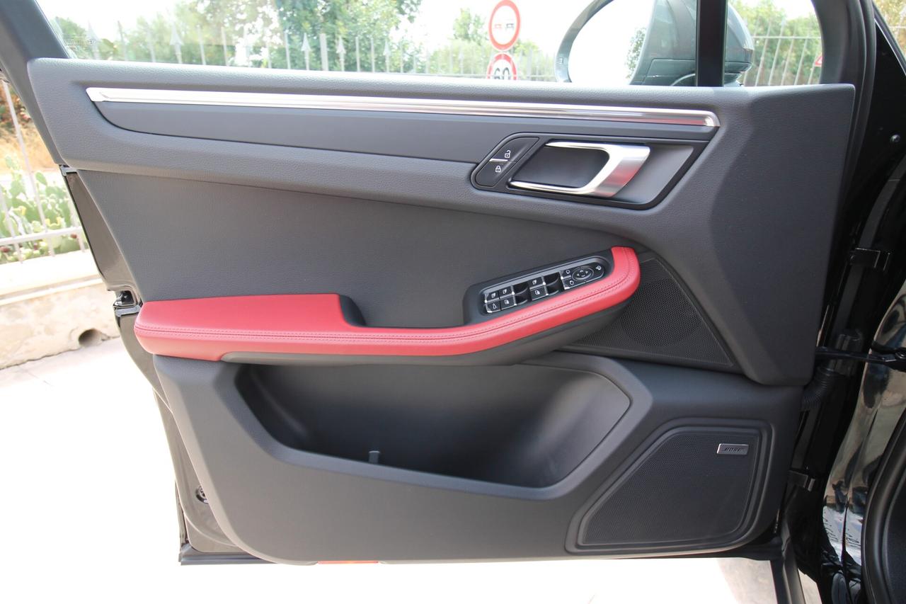 Porsche Macan 2.0 T 265cv PDK | Tetto-21"-Chrono-360°|2023
