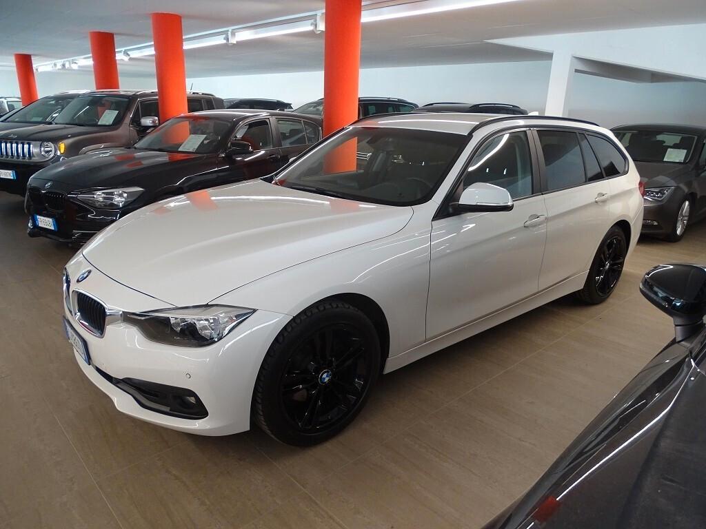 BMW 320d Touring 4x4 Advantage 190 CV Euro 6