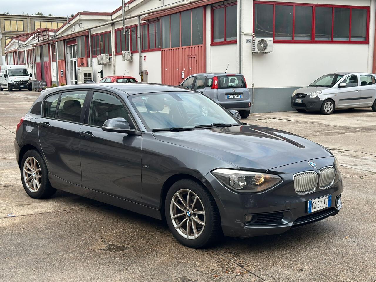 Bmw 116 116d 5p. Urban