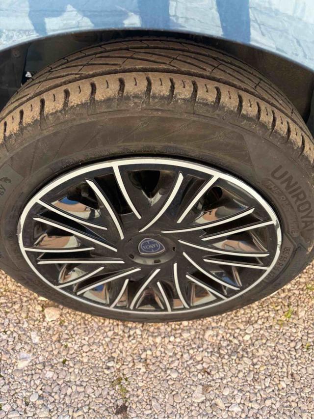 LANCIA Ypsilon 1.0 FireFly 5 porte S&S Hybrid Gold