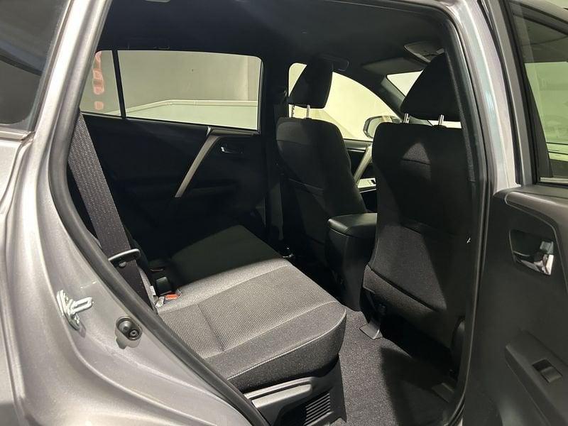 Toyota RAV4 2.5 Hybrid 2WD Dynamic