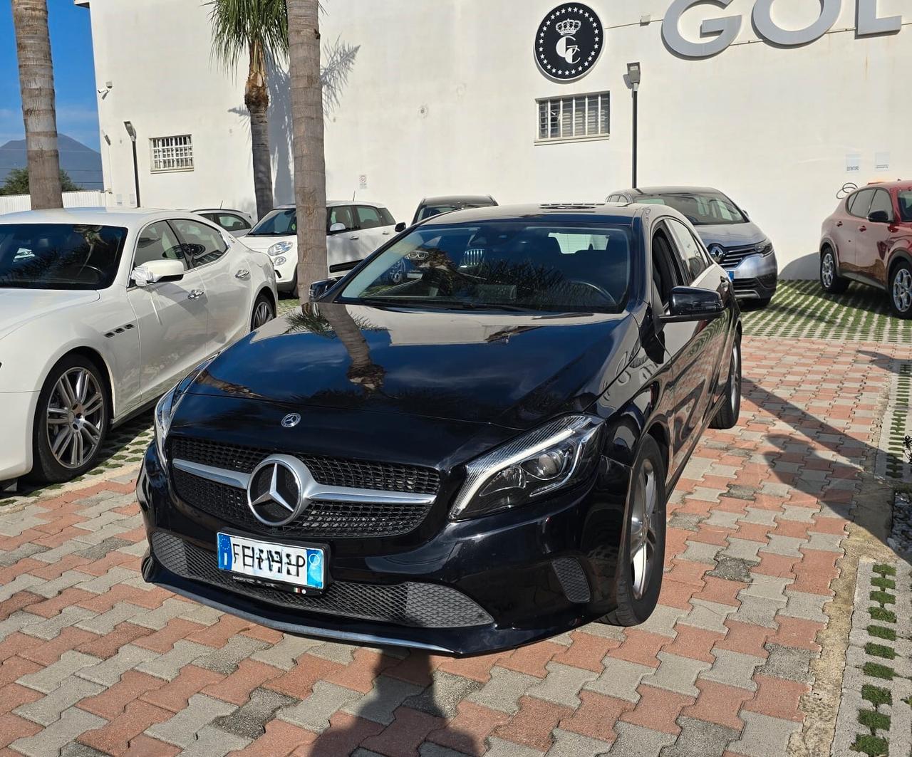 Mercedes-Benz A 180 d 1.5 DCI 110CV Sport auto Led Uff Italy Navi USB