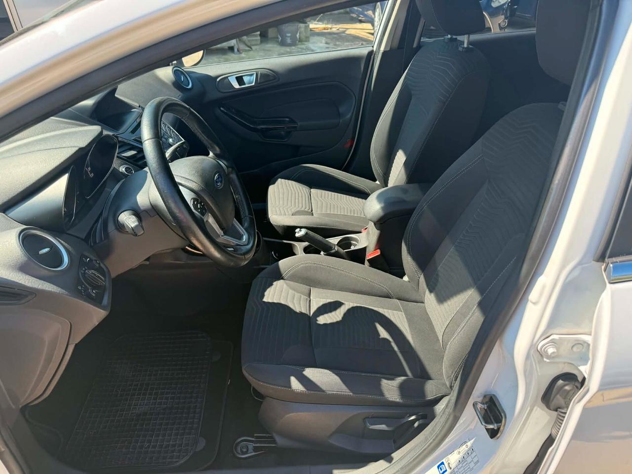 Ford Fiesta 1.5 TDCi 75CV 5 porte Titanium 2014