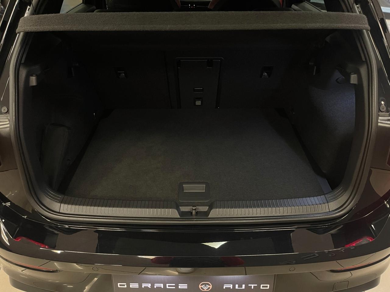 Volkswagen Golf 8 GTI 2.0 TSI 245cv DSG