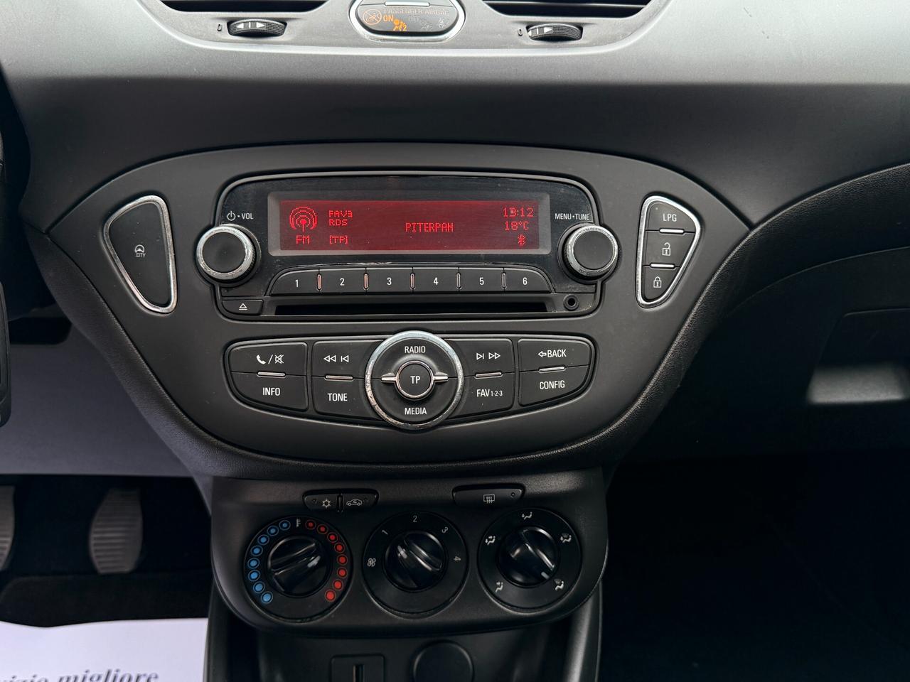 Opel Corsa 1.4 90CV GPL Tech 5 porte n-Joy