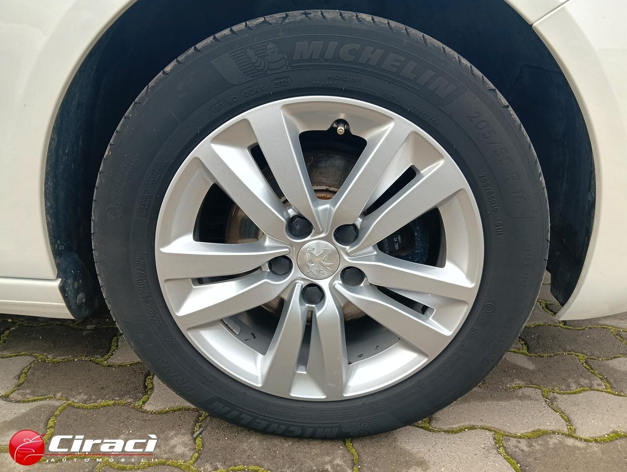 Peugeot 308 BlueHDi 130 EAT8 SW Active Business