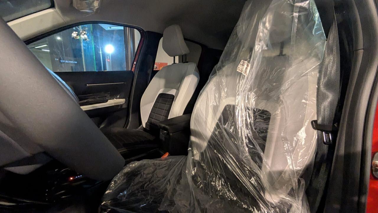 Citroen C3 Turbo 100 MAX km 0
