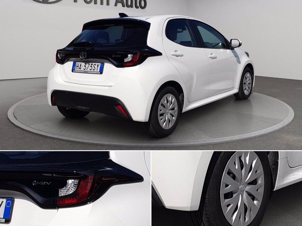 TOYOTA Yaris 1.5h active del 2025