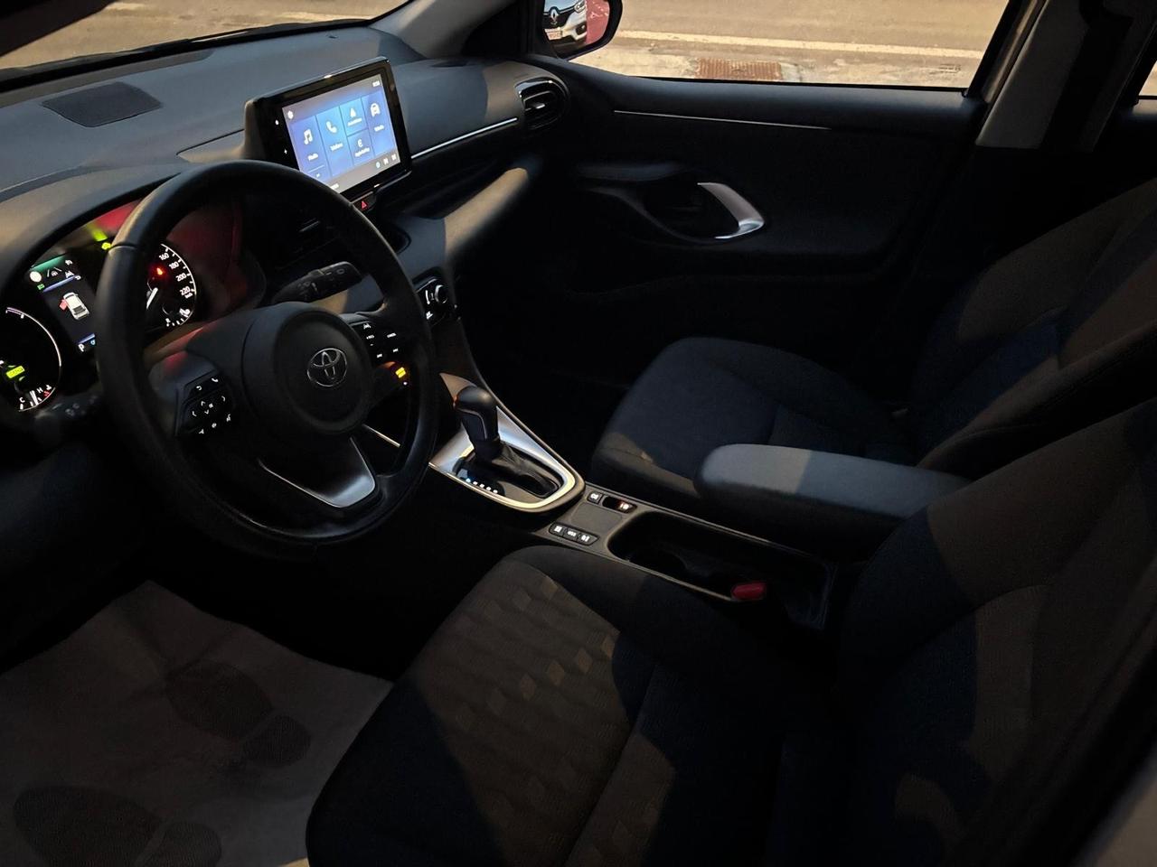 Toyota Yaris 1.5 Hybrid 5 porte Active