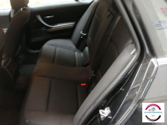 BMW - Serie 3 Touring - 318d 2.0 143CV edition