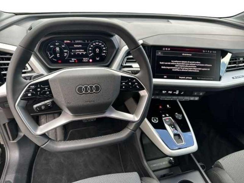 Audi Q4 e-tron 45 e-tron quattro Business Advanced 210,00 kw