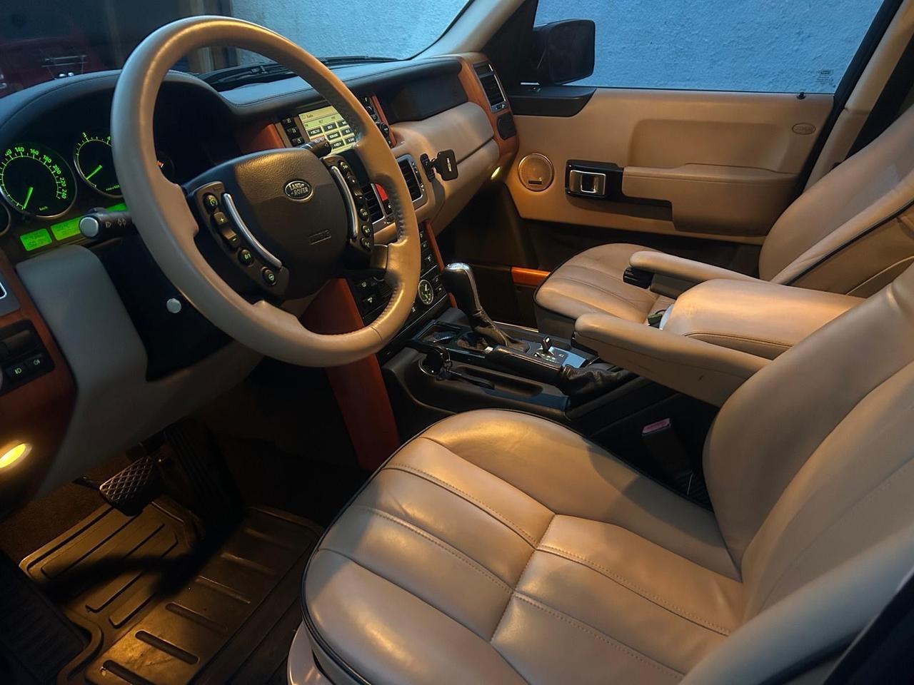 Land Rover Range 3.0 Td6 Vogue Foundry