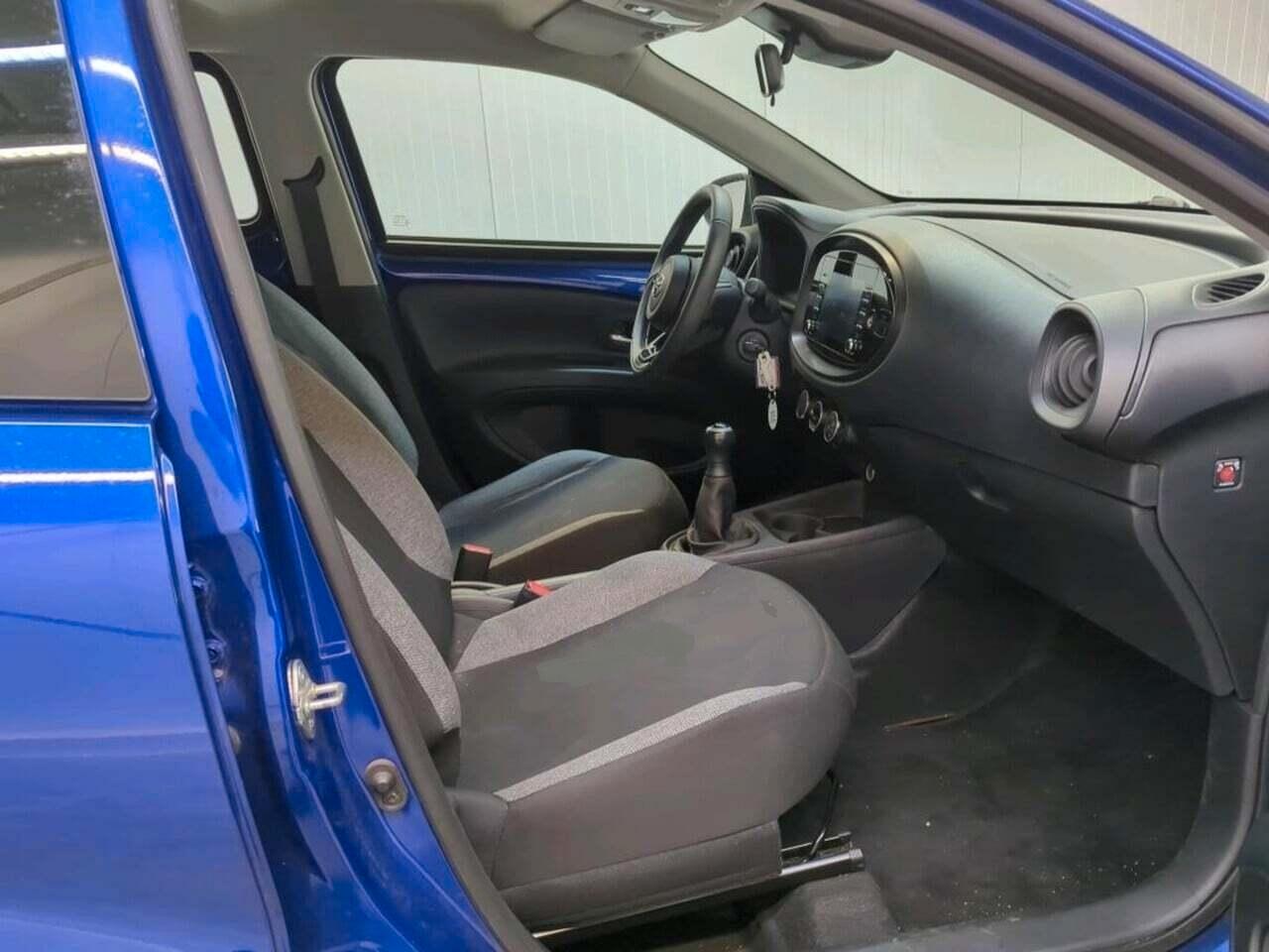 Toyota Aygo X 1.0 VVT-i MT Play