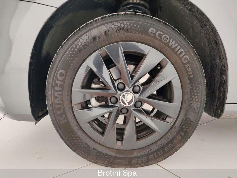 Skoda Fabia 1.0 MPI EVO 80 CV Young Edition GPL