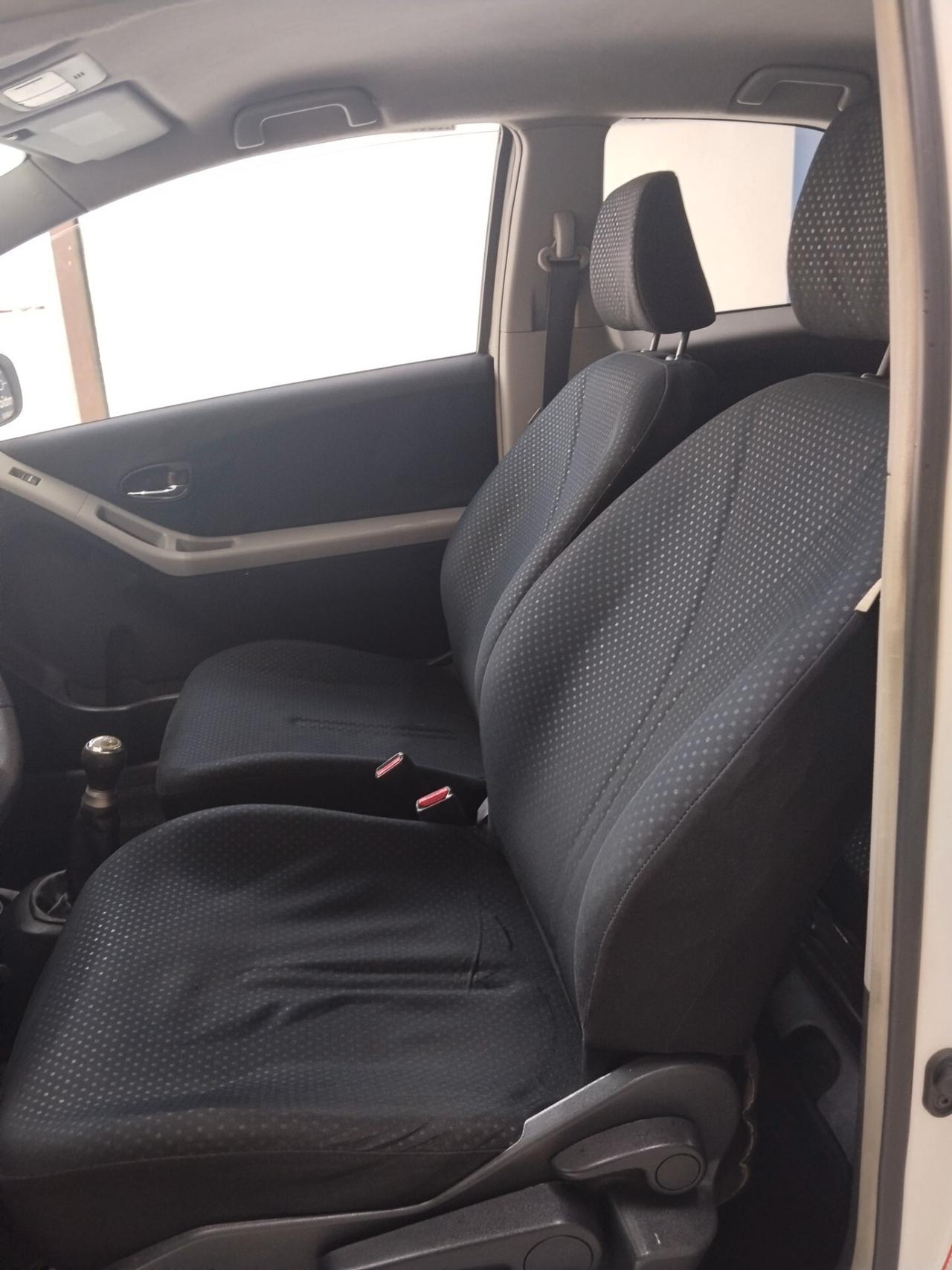 Toyota Yaris 1.0 benzina 2010 CON GARANZIA