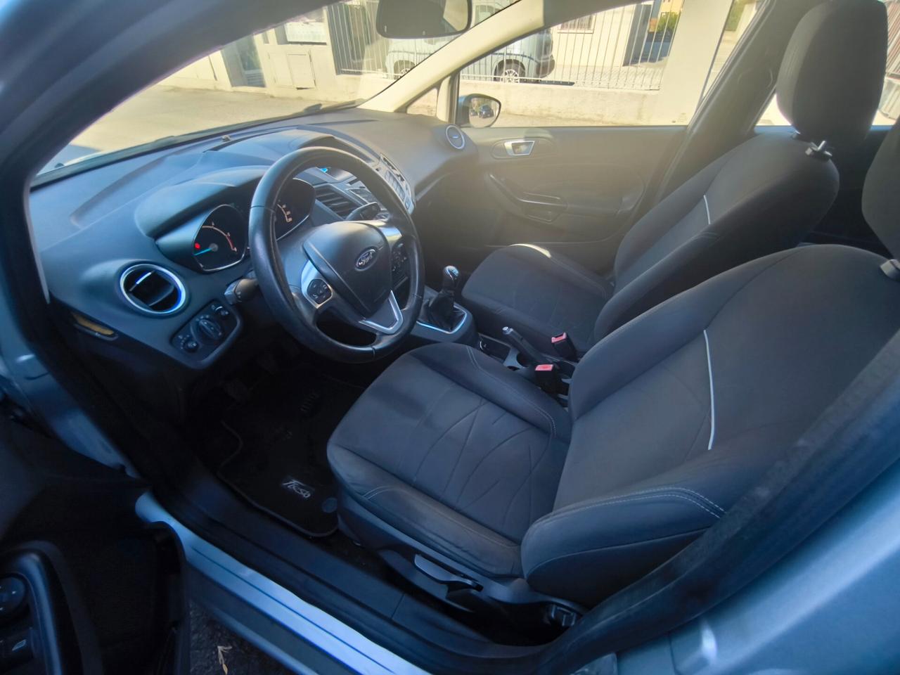 FORD FIESTA TITANIUM 1,5 TDCI- OK NEOPATENTATI