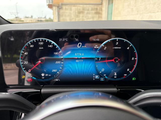 MERCEDES-BENZ GLA 200 d Automatic Premium Amg TETTO-PACK NIGHT