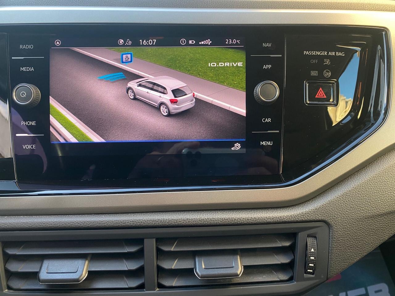 VOLKSWAGEN POLO 1.0 TSI HIGHLINE R line 2021