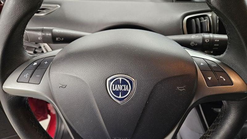 Lancia Ypsilon Ypsilon 1.2 69 CV 5 porte GPL Ecochic Elefantino