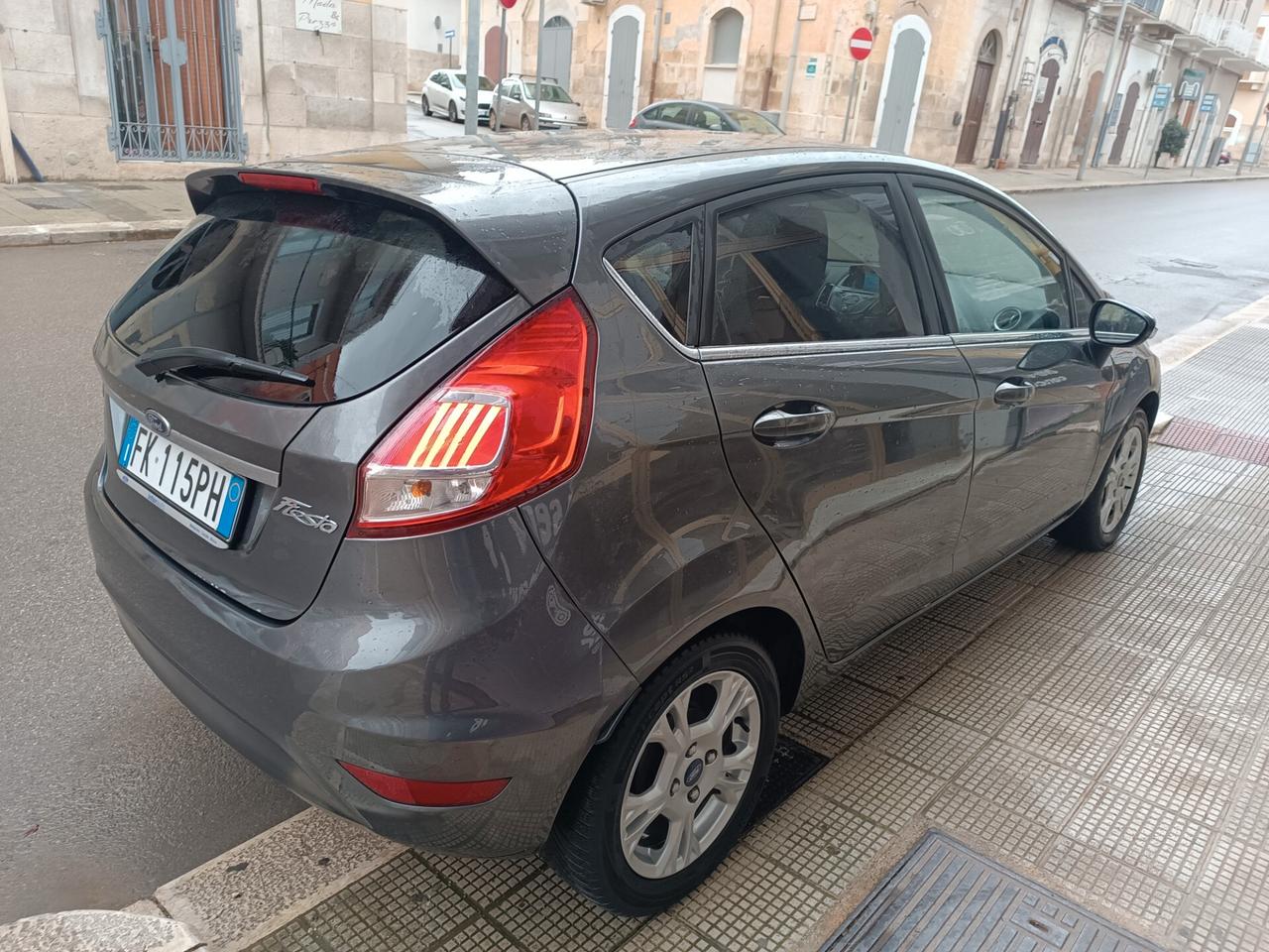 Ford Fiesta 1.5 TDCi 75CV 5 porte TITANIUM NAVI