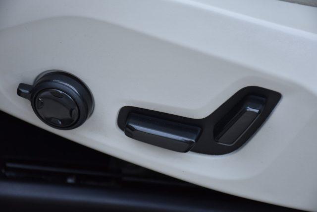 VOLVO XC60 B4 (d) Geartronic Inscription