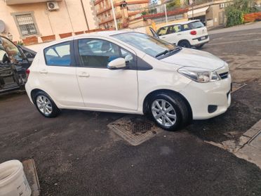 Toyota Aygo 1.0 12V VVT-i 5 porte Lounge Connect MMT
