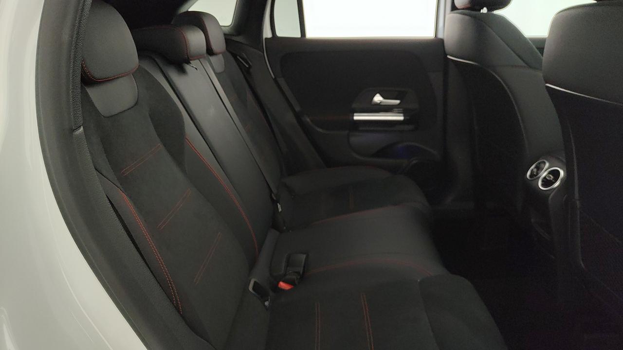 Mercedes-Benz GLA 200 d Premium 4matic auto