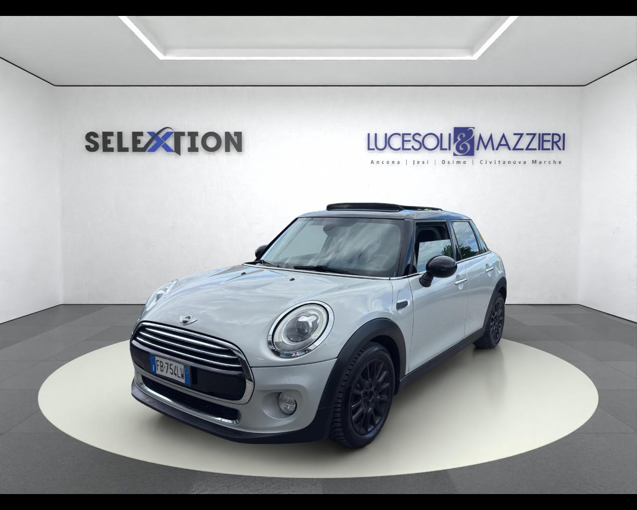 MINI Mini 5 porte (F55) - Mini 1.5 Cooper D Business 5 porte
