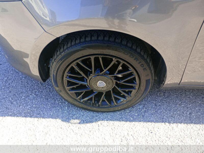 Lancia Ypsilon III 2011 Benzina 1.2 8v Gold 69cv
