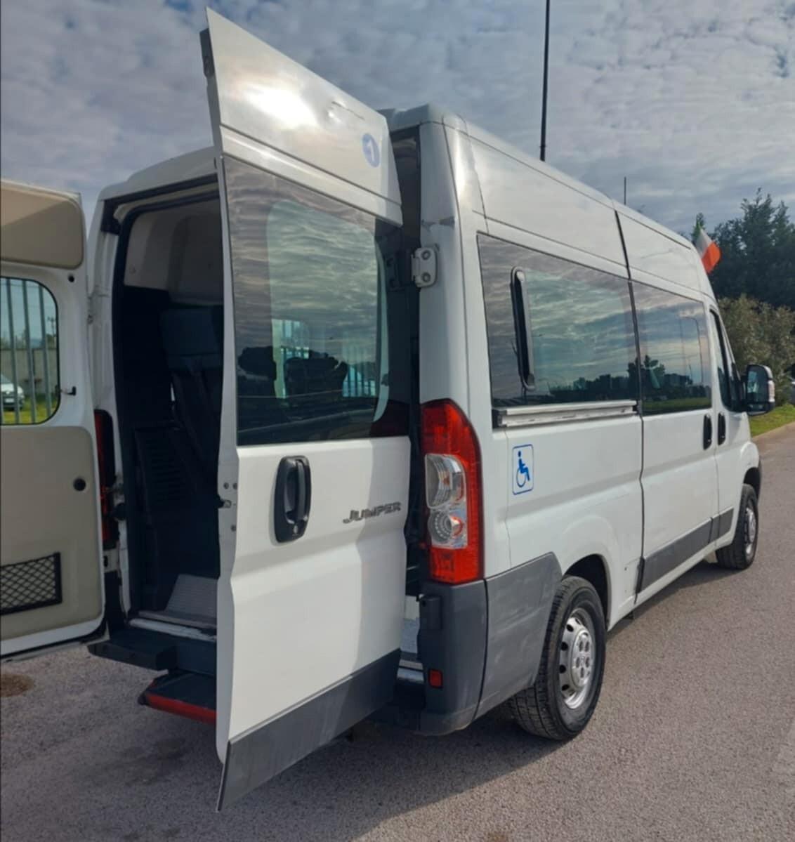 Citroen Jumper ALLESTITO TRASPORTO DISABILI CON PEDANA PARI A NUOVO
