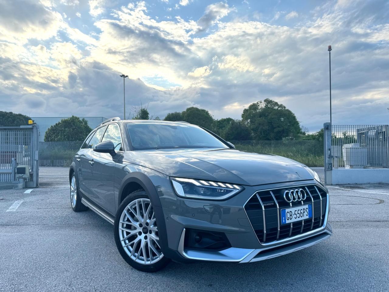 AUDI A4 ALLROAD 2.0 Tdi -Virtual Led Ambient 19