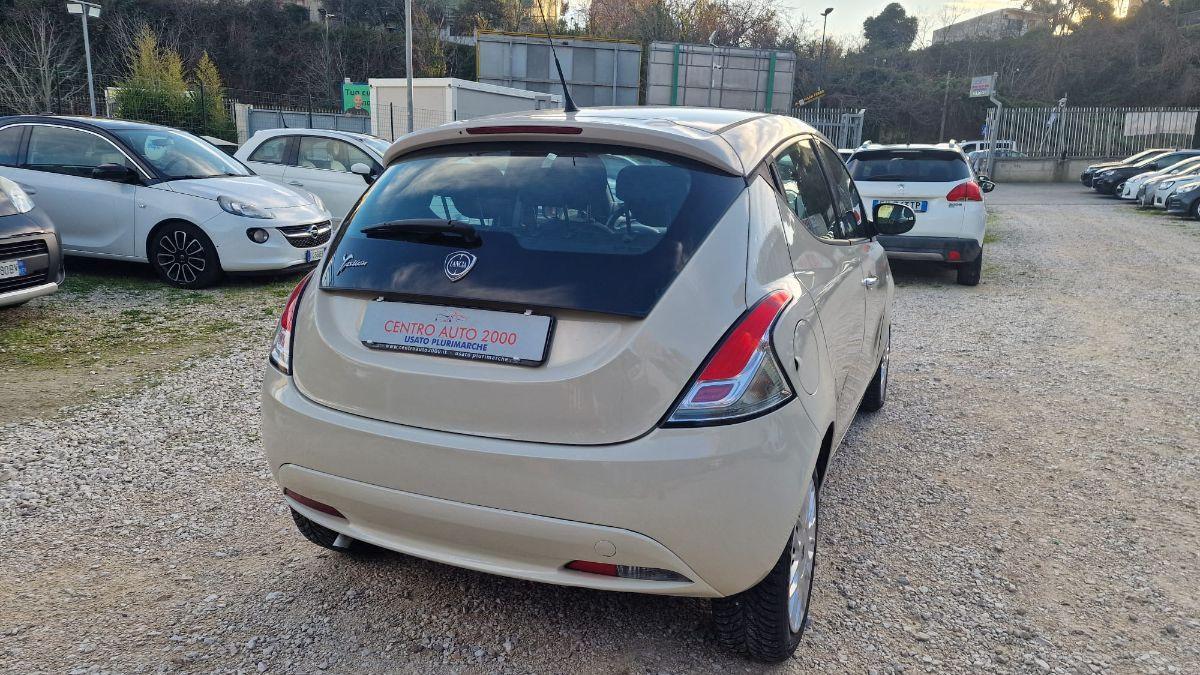 LANCIA - Ypsilon - 1.2 69 CV 5p. GPL Ecochic Gold