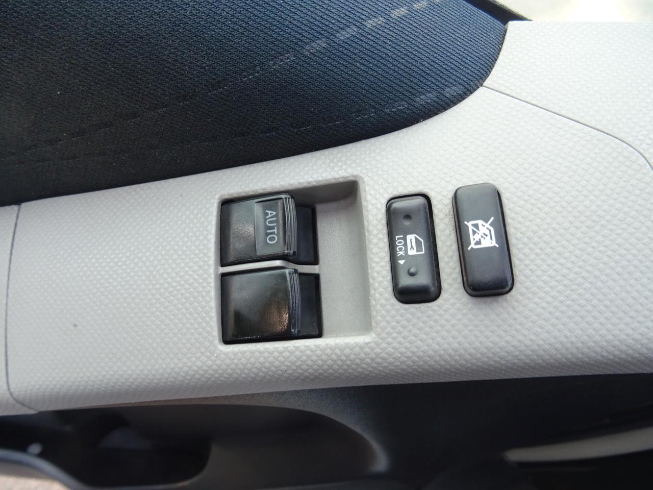 Toyota Yaris 1.3 3 porte OK NEOPATENTATI